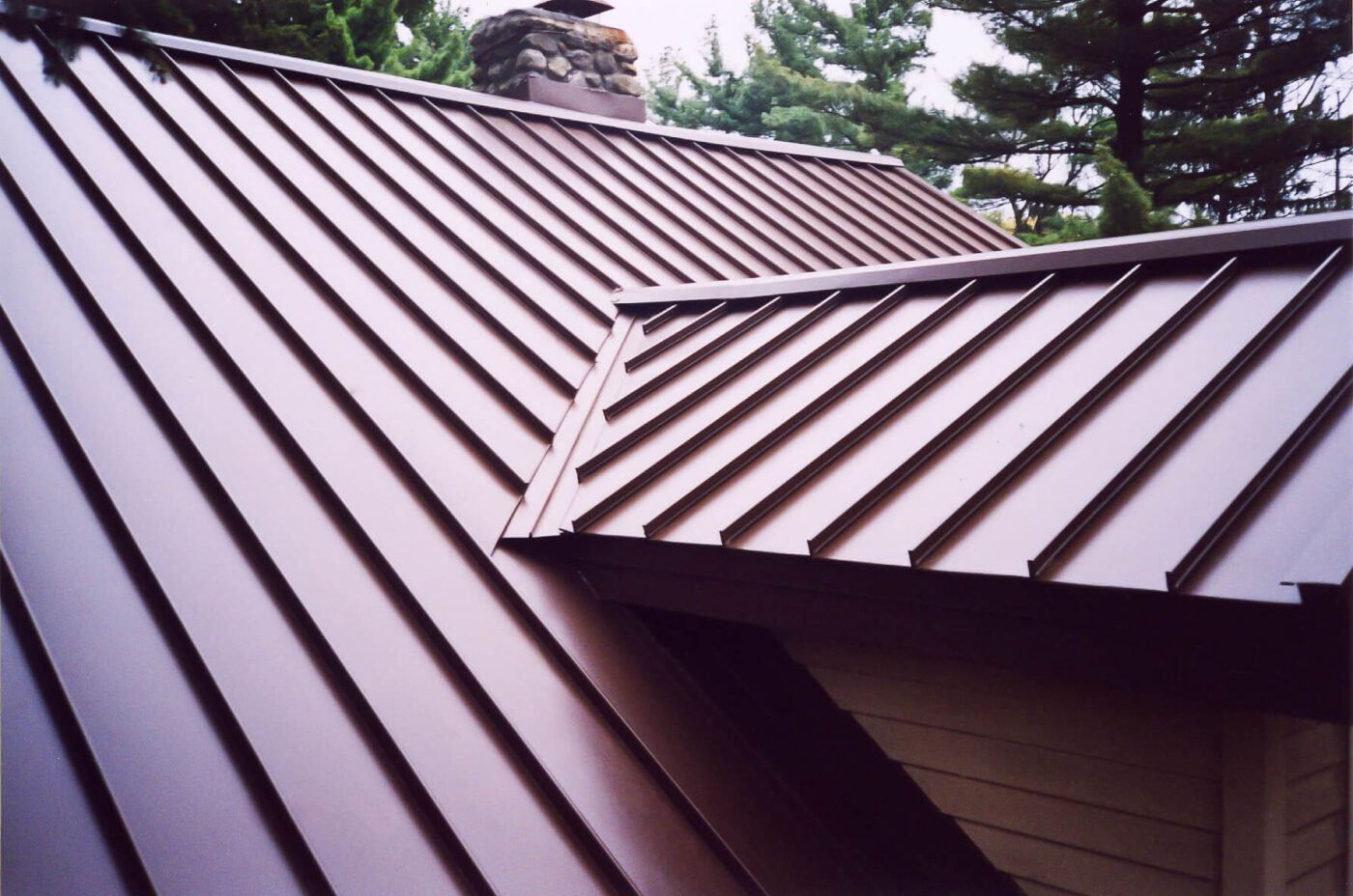 clicklock standing seam metal roofing detail
