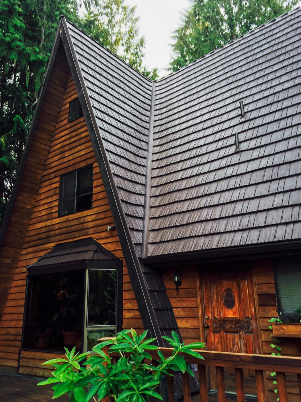 rustic shingle metal roofing a frame home