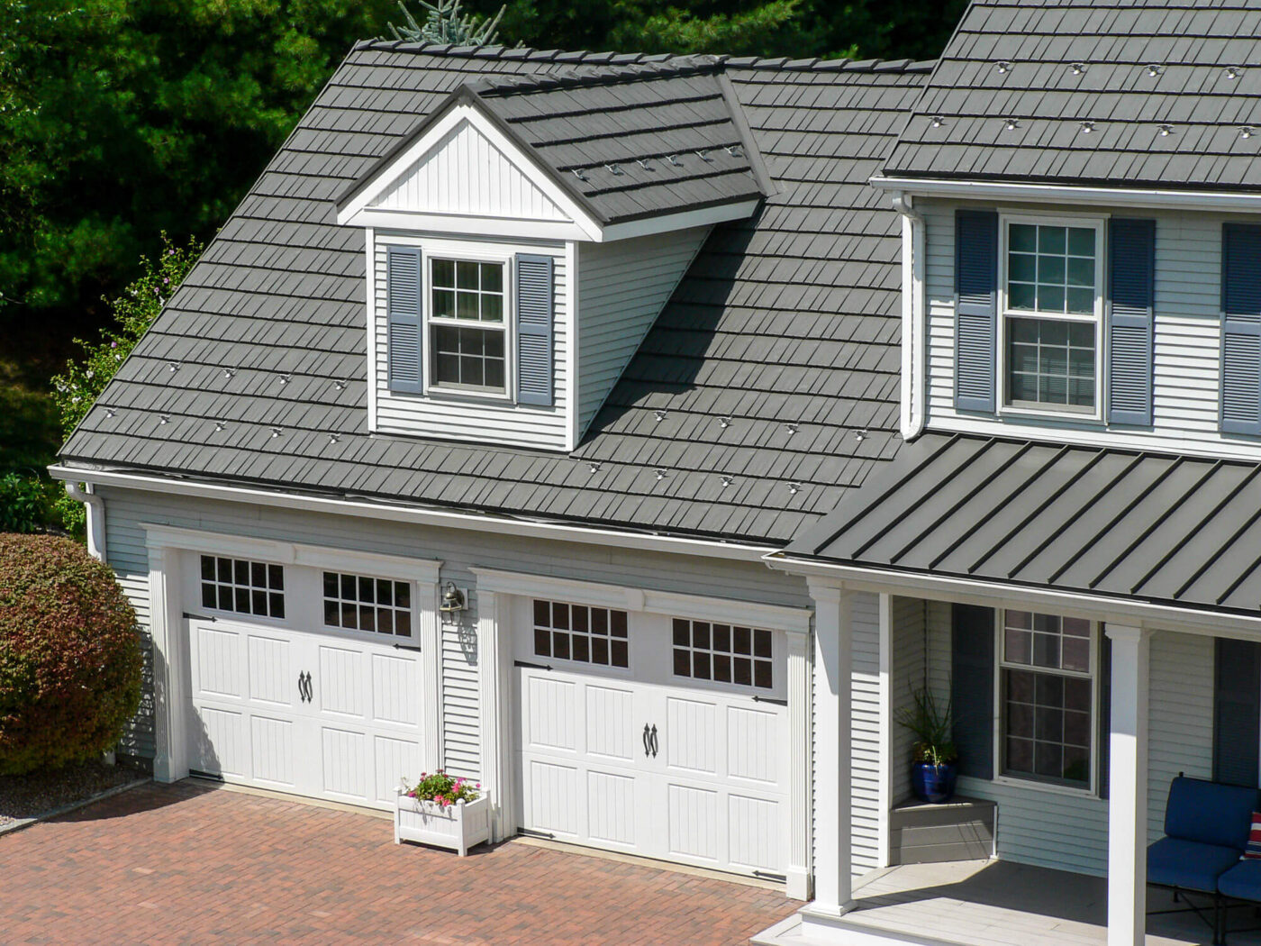rustic shingle metal roofing with standing seam