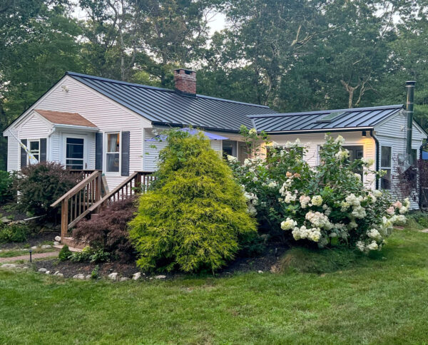 universal standing seam black